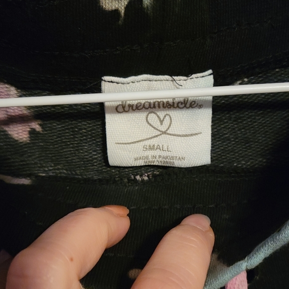 NWT Tye Dye Booty Shorts - Picture 4 of 4